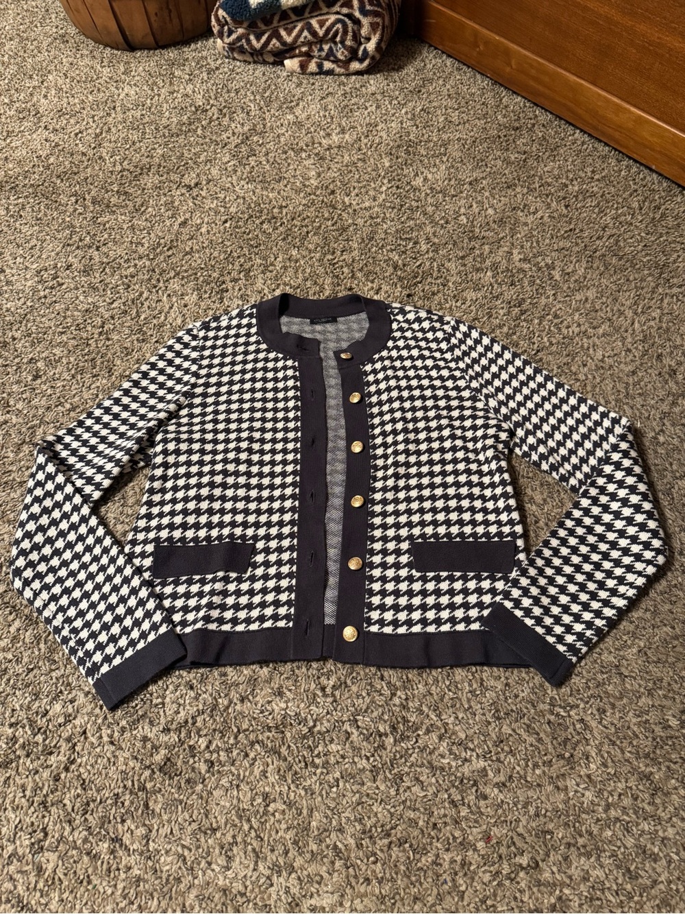 Ann Taylor Black and White Houndstooth Button Cardigan